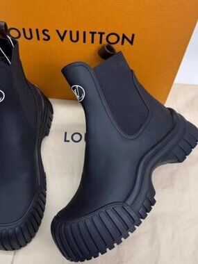 Louis Vuitton Black Chelsea Ankle Boots